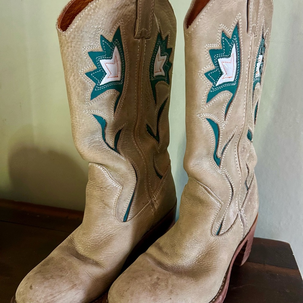 RARE Vintage Frye light green white teal Leather Boots